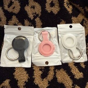 Set of 3 Silicone Keychain Holders air tag